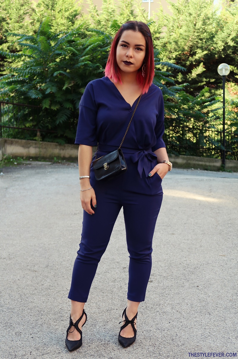 Outfit con tuta blu elegante, fashion blogger italiane, Mina Masotina