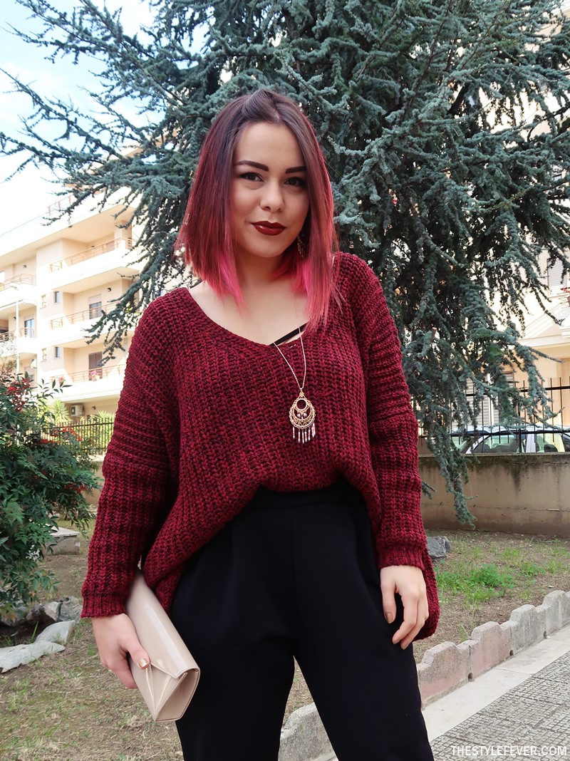 Maglione bordeaux e pantalone nero, outfit blogger Mina Masotina