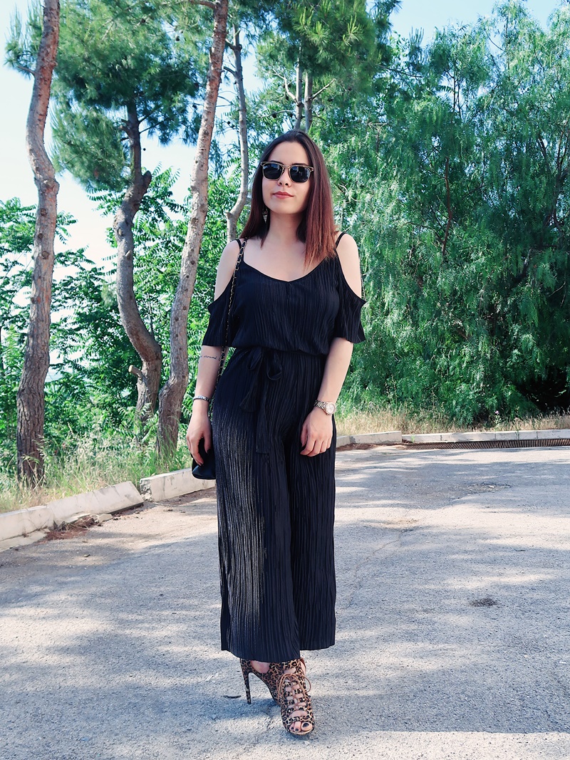 Tuta nera elegante, outfit total black, fashion blogger italiane, Mina Masotina