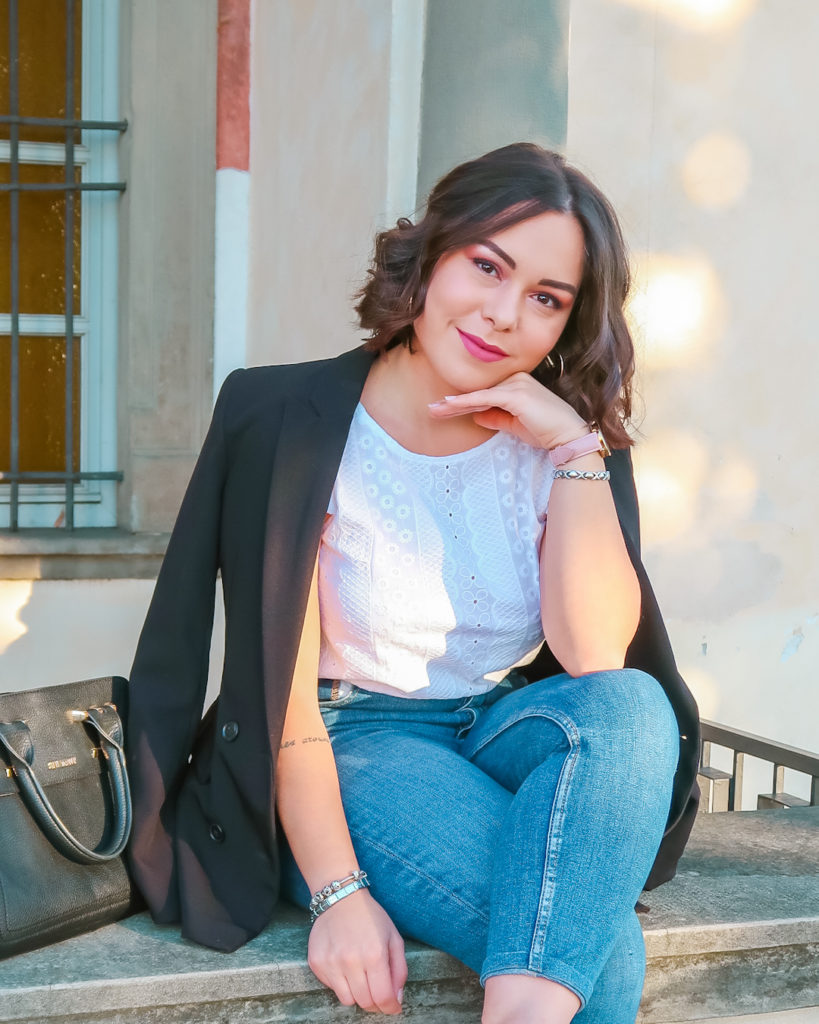 Office style blogger from Italy, Mina Masotina